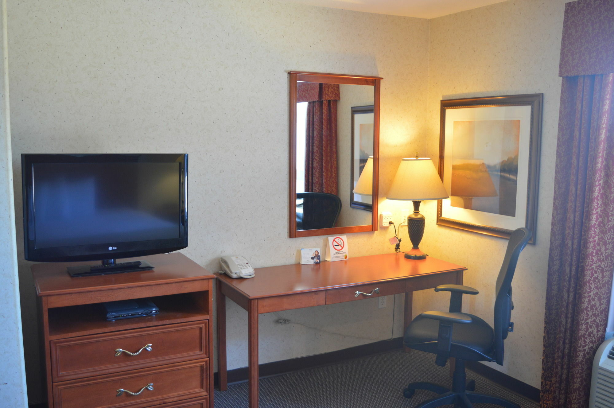 Hotel Super 8 By Wyndham Grande Prairie Exteriér fotografie