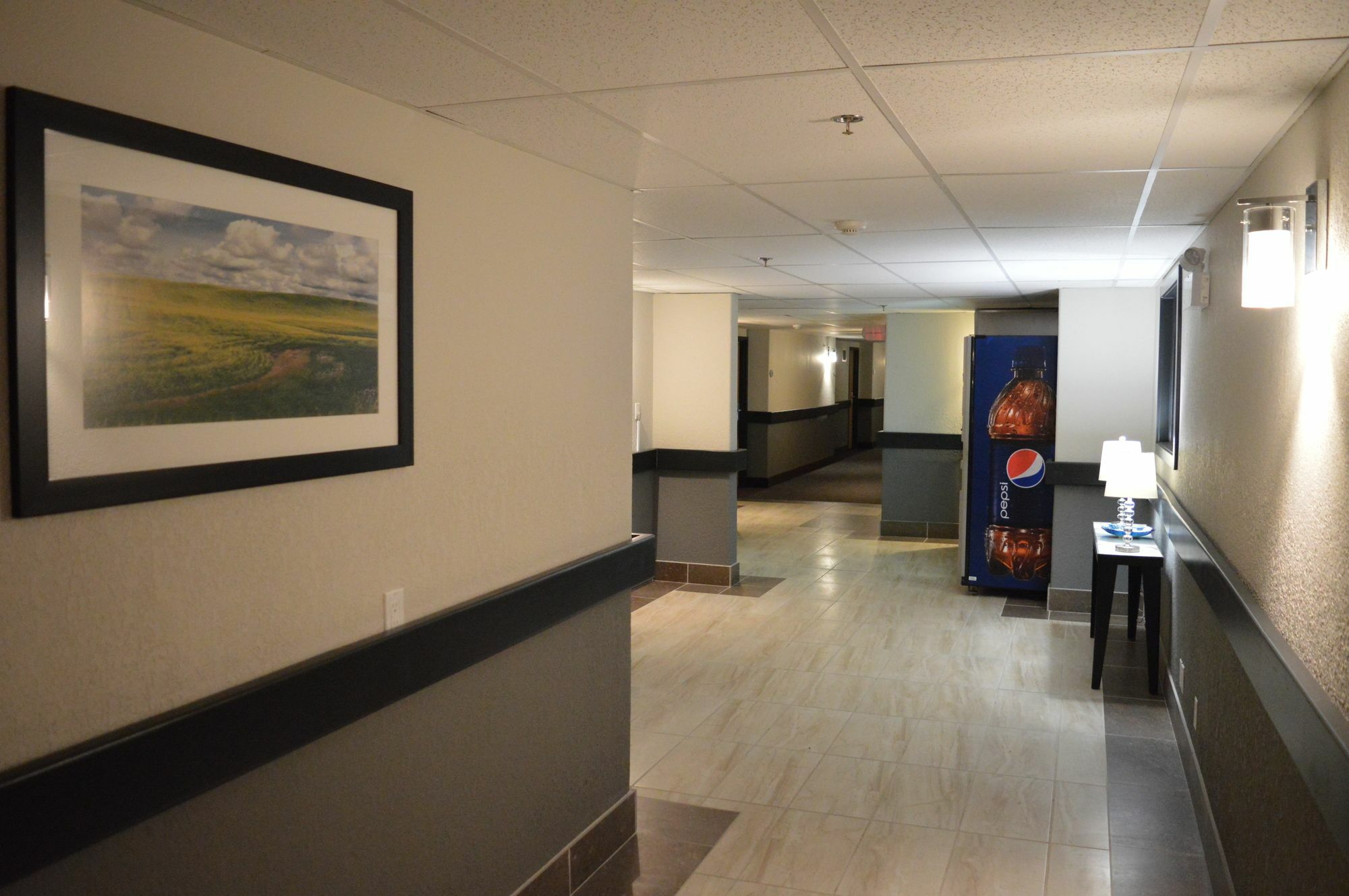 Hotel Super 8 By Wyndham Grande Prairie Exteriér fotografie