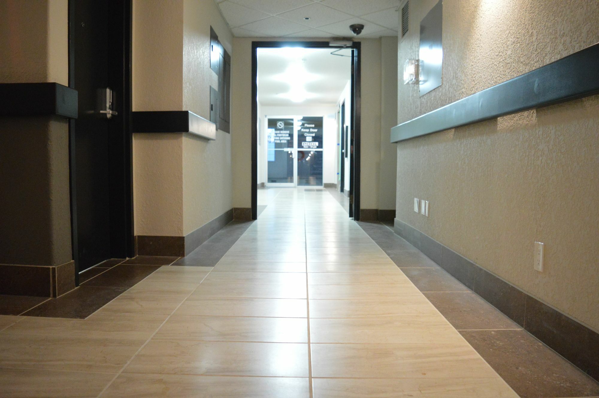 Hotel Super 8 By Wyndham Grande Prairie Exteriér fotografie