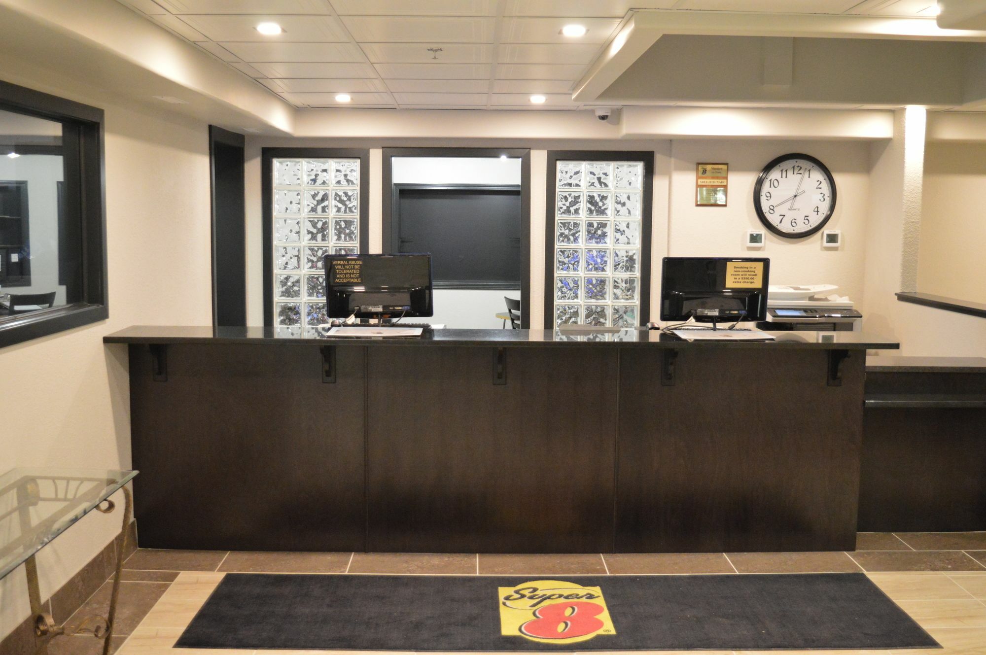 Hotel Super 8 By Wyndham Grande Prairie Exteriér fotografie