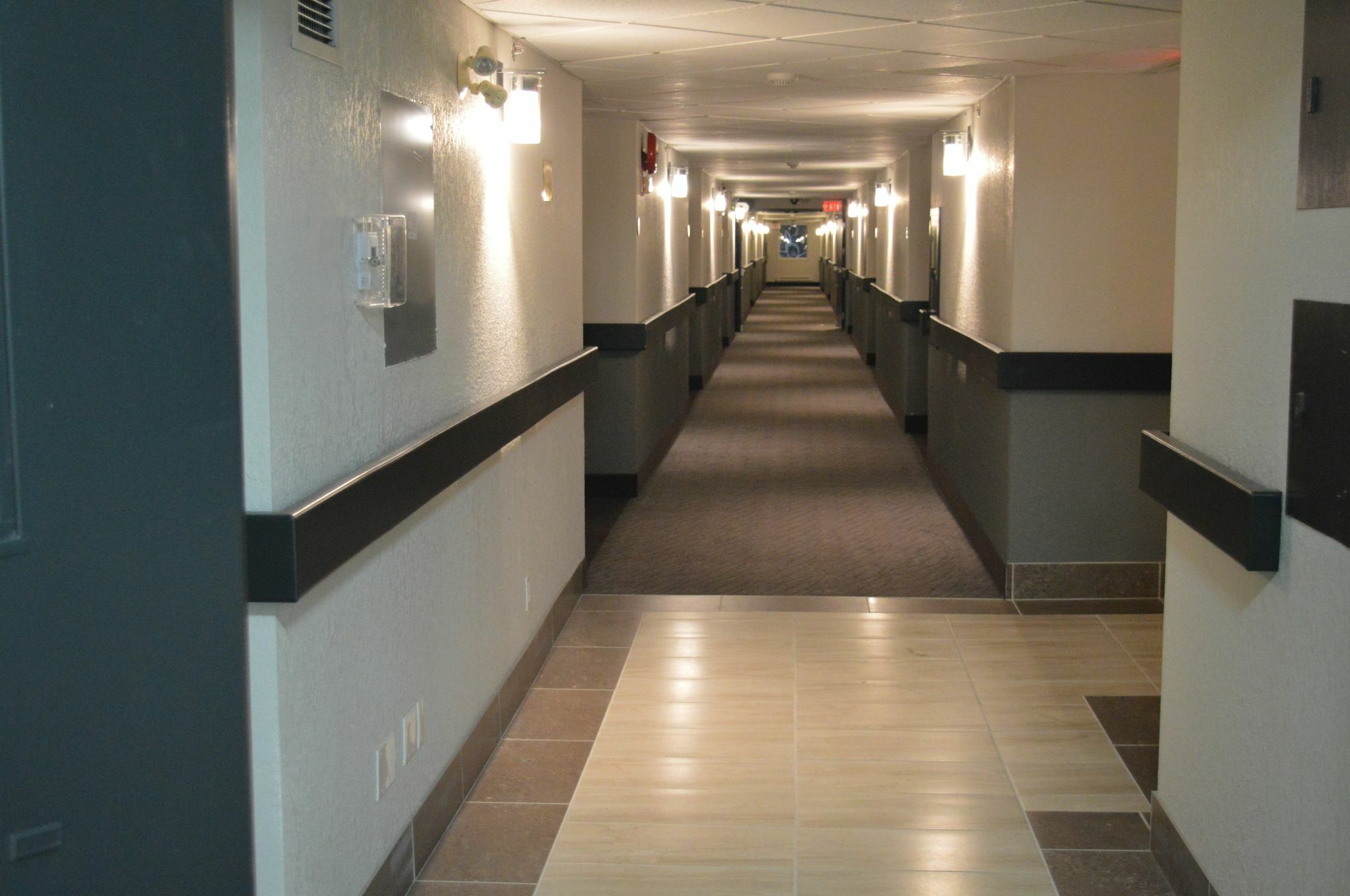 Hotel Super 8 By Wyndham Grande Prairie Exteriér fotografie